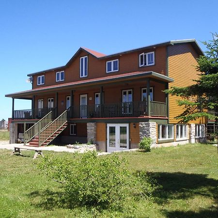 Gite La Maison Chez J.P. Bed And Breakfast Havre Aux Maisons Eksteriør bilde